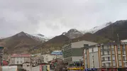 Mayıs ayında Başkale dağlarına kış geri döndü