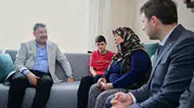 Eskişehir Valisi ev ziyaretinde engelli Mehmet ve ailesiyle buluştu