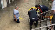 Edirne’de aniden bastıran sağanak esnafı zor durumda bıraktı
