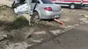 İzmit Kandıra yolunda belediye otobüsü ve otomobil çarpıştı