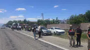 Kilis kara yolunda iki araç çarpıştı 9 kişi yaralandı