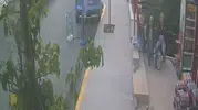 Beylikdüzü'nde skuter kullanan çocuk TIR altında kaldı