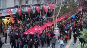 Samsun sokakları 1919 metre uzunluğundaki dev bayrakla kırmızı beyaza boyandı