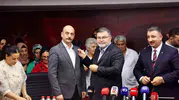 İzmir siyasetinde hareketlilik 370 kişi AK Parti saflarına katıldı