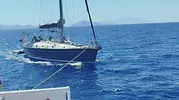 Marmaris açıklarında mahsur kalan tekne güvenli limana çekildi