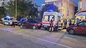 Cide sahil yolunda motosiklet ve otomobil çarpıştı