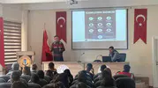 Sinoplu gençler dijital dünyadaki tuzaklara karşı uyarıldı