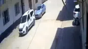 Kızıltepe'de komşuların silahlı kavgası kamerada