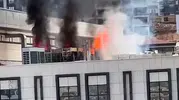 Şahinbey’de yeni hükümet konağının çatısı alevlere teslim oldu