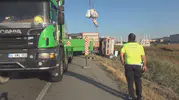 Silivri'de kamyon kazası trafiği kilitledi