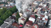 Fatih’te iş hanı yangını sabah saatlerinde paniğe yol açtı
