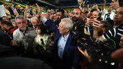 Aziz Yıldırım Fenerbahçe başkanlık koltuğuna geri döndü