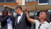 Düğündeki maganda muhtar bir genci vurdu