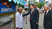 Eskişehir Valisi Banka Caddesi esnafını dükkanlarında ziyaret etti