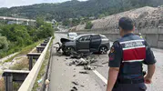 Bilecik yolunda otomobil tıra çarptı