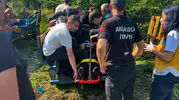 Akçakoca’da traktör kazası sürücüyü bahçede sıkıştırdı