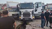 Eskişehir’de kontrolden çıkan kamyon çocuk parkına girmeden durduruldu