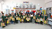 Düzce’de karneler dağıtıldı valilikten öğrencilere tatil mesajı geldi
