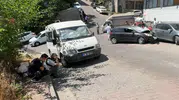 Kağıthane’de yokuştan kayan otomobil ortalığı birbirine kattı