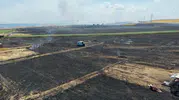 Tekirdağ’da tarla yangını Baraka ve karavanlar kül oldu