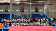 Kayseri minik taekwondocular Sivas biletini kaptı