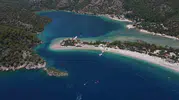 Fethiye Kumburnu bayram tatilinde binlerce kişiyi ağırladı