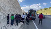 Besni yolunda motosiklet kazası sürücüyü hastanelik etti