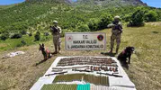 Jandarma 8 ilde terör örgütünün yaşam alanlarını temizledi