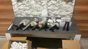 Zeytinburnu'ndaki adrese baskınla 60 bin hap ele geçirildi