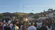 Mahmut Orhan dünya sahnelerini bırakıp köy meydanına indi