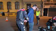 Kadıköy sokaklarında helikopterli denetim Aranan şüpheli kıskıvrak yakalandı