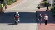 Gümüşhane polisi YKS adaylarını sınav merkezine yetiştirdi