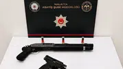 Malatya’da taksi içindeki gence ateş açan üç kişi yakalandı