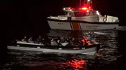 Didim açıklarında gece yarısı operasyonuyla 32 kişi kurtarıldı