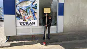Diyadin’de aniden bastıran sağanak cadde ve sokakları göle çevirdi