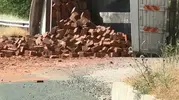 Elazığ yolunda kaza trafiği tıkadı