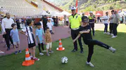 Gümüşhane Yenişehir Stadyumu sporla şenlendi