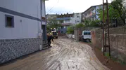 Gümüşhane'de sel felaketi Evler ve araçlar sular altında kaldı