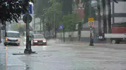 Ünye’de sağanak hayatı felç etti