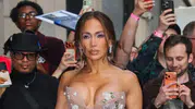 Jennifer Lopez makyajsız paylaşımıyla olay oldu 56 yaşındaki