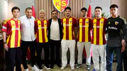 Kayserispor genç yeteneklerine profesyonel imza attırdı