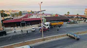 Silifke’de kontrolden çıkan kamyon park halindeki araçlara daldı