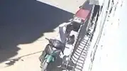 Gaziantep’te dehşet anları 7 yaşındaki kızını motosikletle sürükledi