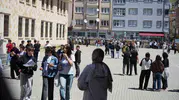 Bayburtlu gençler hayallerindeki lise için ter döküyor