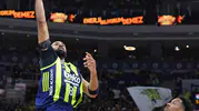 Beşiktaş deplasmanda Fenerbahçe engelini aştı