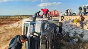 Mardin yolunda Kızılay aracı kaza yaptı