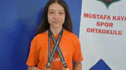 İzmirli Elif engel tanımıyor İki altın madalyayla zirveye yerleşti