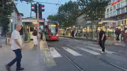 Laleli tramvay durağında 6 yaşındaki çocuk hayatını kaybetti