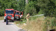 İzmit'te çöplükte başlayan yangın evleri tehdit etti