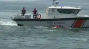 Feribottan düşen yolcunun yardımına büfe çalışanı koştu